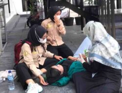 Belasan Mahasiswa Peserta Unjukrasa di Sumedang Jatuh Pingsan
