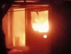 Jelang Sahur, Rumah Permanen di Situ Sumedang Ludes Terbakar