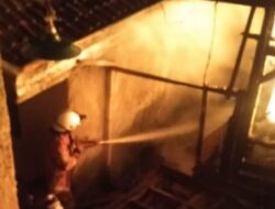 Korsleting Listrik Picu Kebakaran, 4 Rumah di Tanjungsari Sumedang Dilalap si Jago Merah