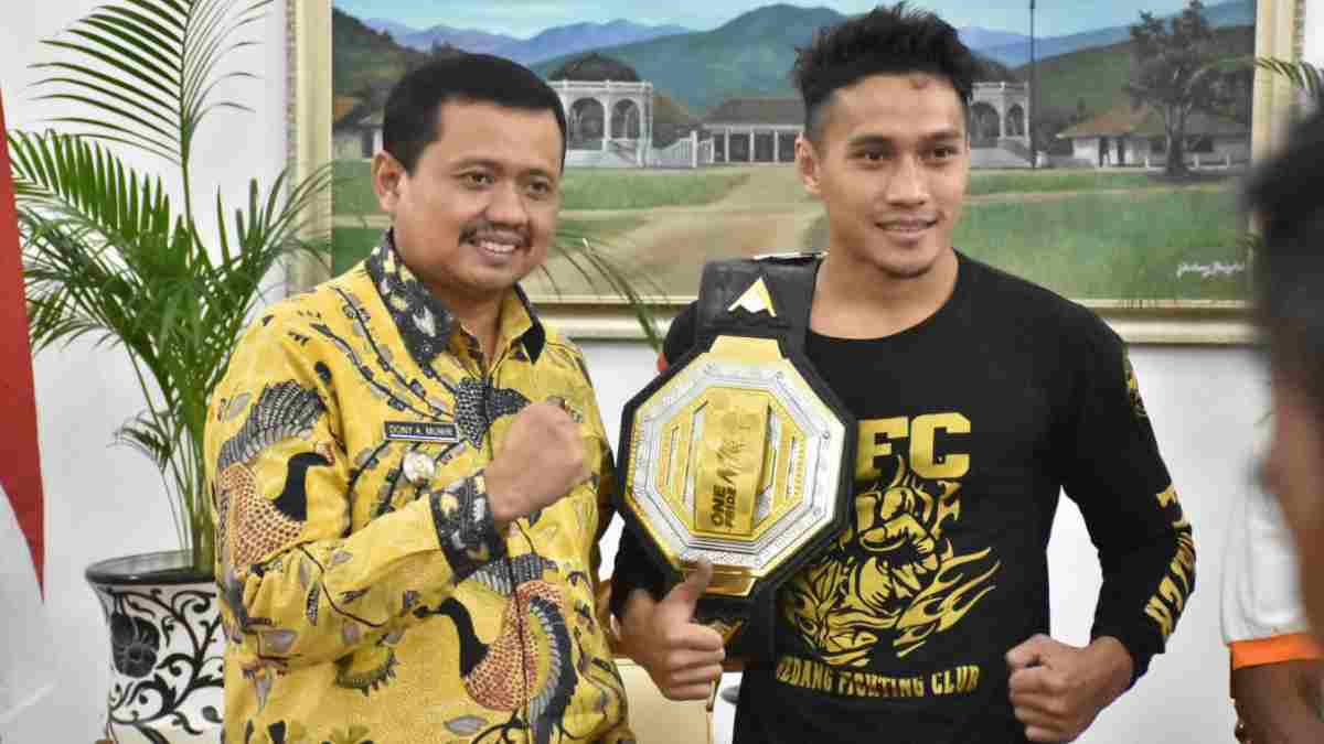 Juara MMA One Pride asal Sumedang Datangi Gedung Negara