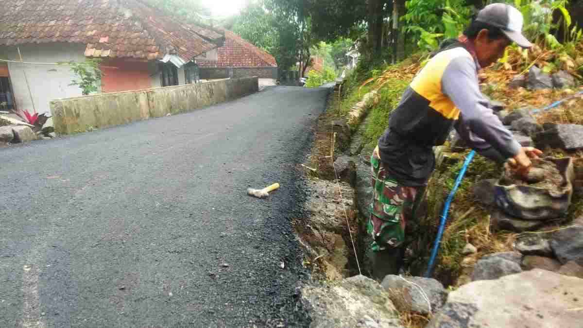 Jalan Penghubung 2 Desa di Conggeang Sumedang Tuntas Diperbaiki
