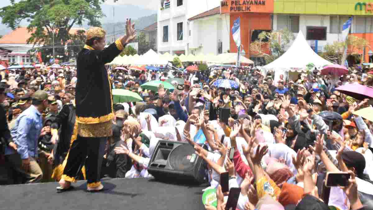 Mobil Hias Sumedang saat Perpisahan Dony-Erwan