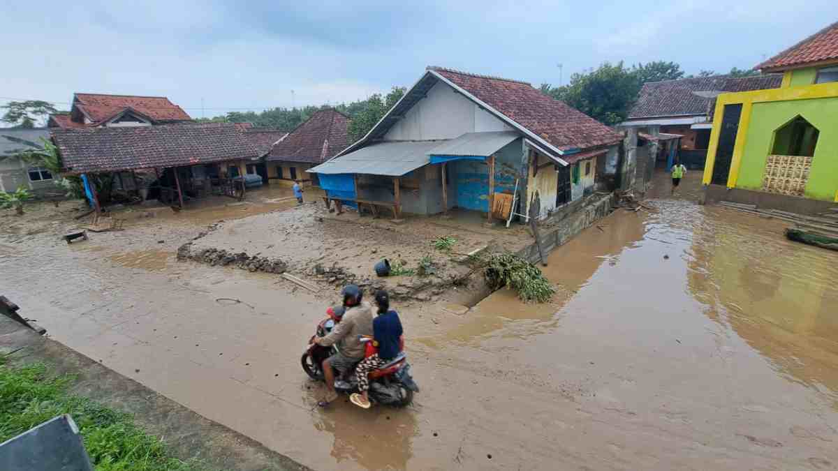 Banjir Besar Melanda Ujungjaya Sumedang