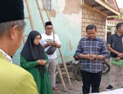Dony Ahmad Munir Takziah ke Kelurga Korban Kebakaran di Tanjungsari Sumedang