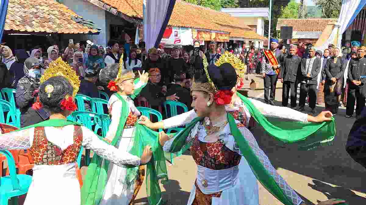 Upacara Adat Ngalaksa Rancakalong Tahun 2024 Resmi Dibuka