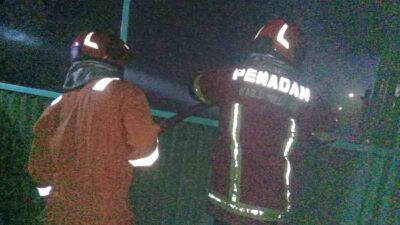 Rumah Semi Permanen di Ganeas Sumedang Ludes Terbakar